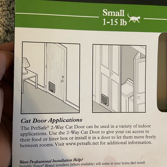 PetSafe 2-Way Cat Flap Indoor Pet Door Small Petite 1-15 lbs Manual Slide Lock - Picture 5 of 9